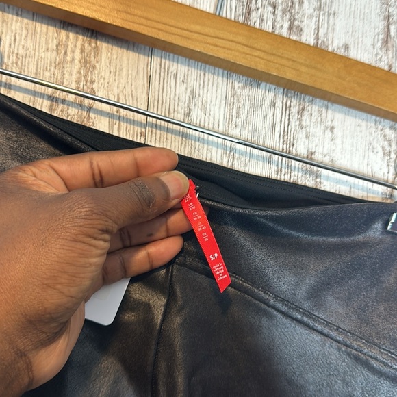 Spanx Black Faux Leather Leggings Style 2437 Sz S/P - Picture 12 of 15